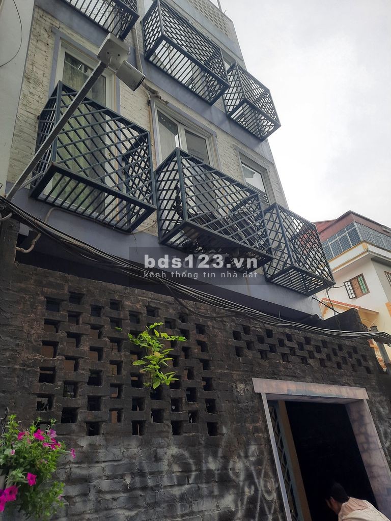 CHỈ HƠN 5 TỶ NHÀ ĐẸP AN DƯƠNG VƯƠNG 60M2X4T NGÕ RỘNG GIÁ 5,9 TỶ