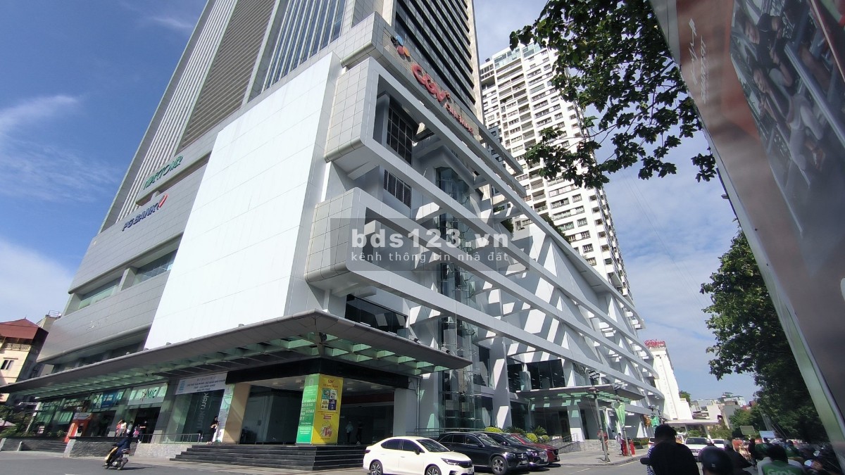 Cho thuê sàn văn phòng diện tích từ 300m, 600m, 2000m.. tại chân đế CC quận Đống Đa. LH/0866683628