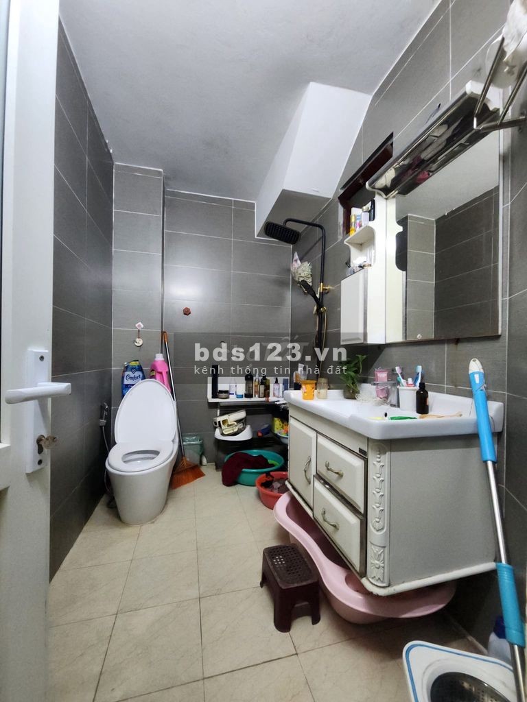 CHỈ HƠN 5 TỶ NHÀ ĐẸP AN DƯƠNG VƯƠNG 60M2X4T NGÕ RỘNG GIÁ 5,9 TỶ