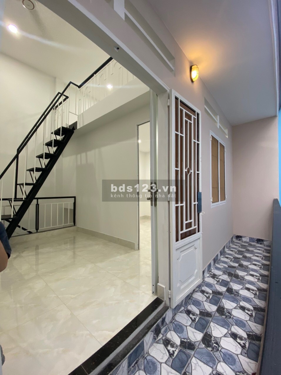 Bán nhà 334/69/4D Chu Văn An, P12, Q.Bình Thạnh, 5x5.5 (1trệt, 1 lầu, 1 lửng), giá 3,35 tỷ