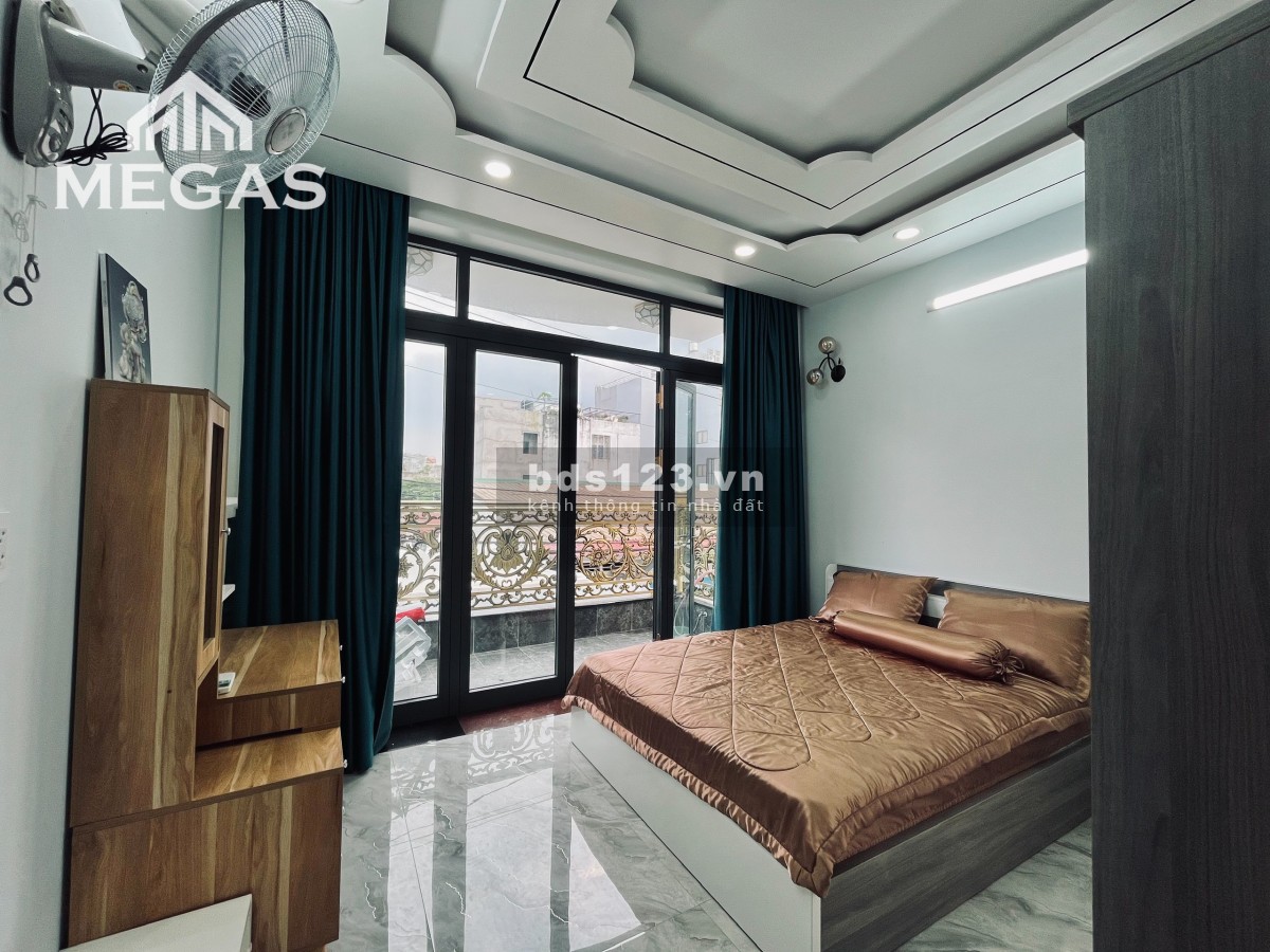Căn hộ 1 phòng ngủ, full nội thất, ban công riêng ngay Phan Văn Hớn