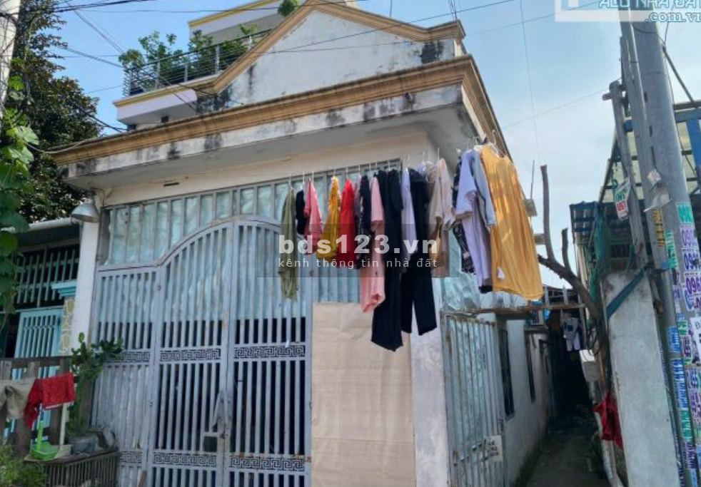 Bán dãy 5 phòng trọ đang cho thuê 10 triệu/ tháng, diện tích 150m2.