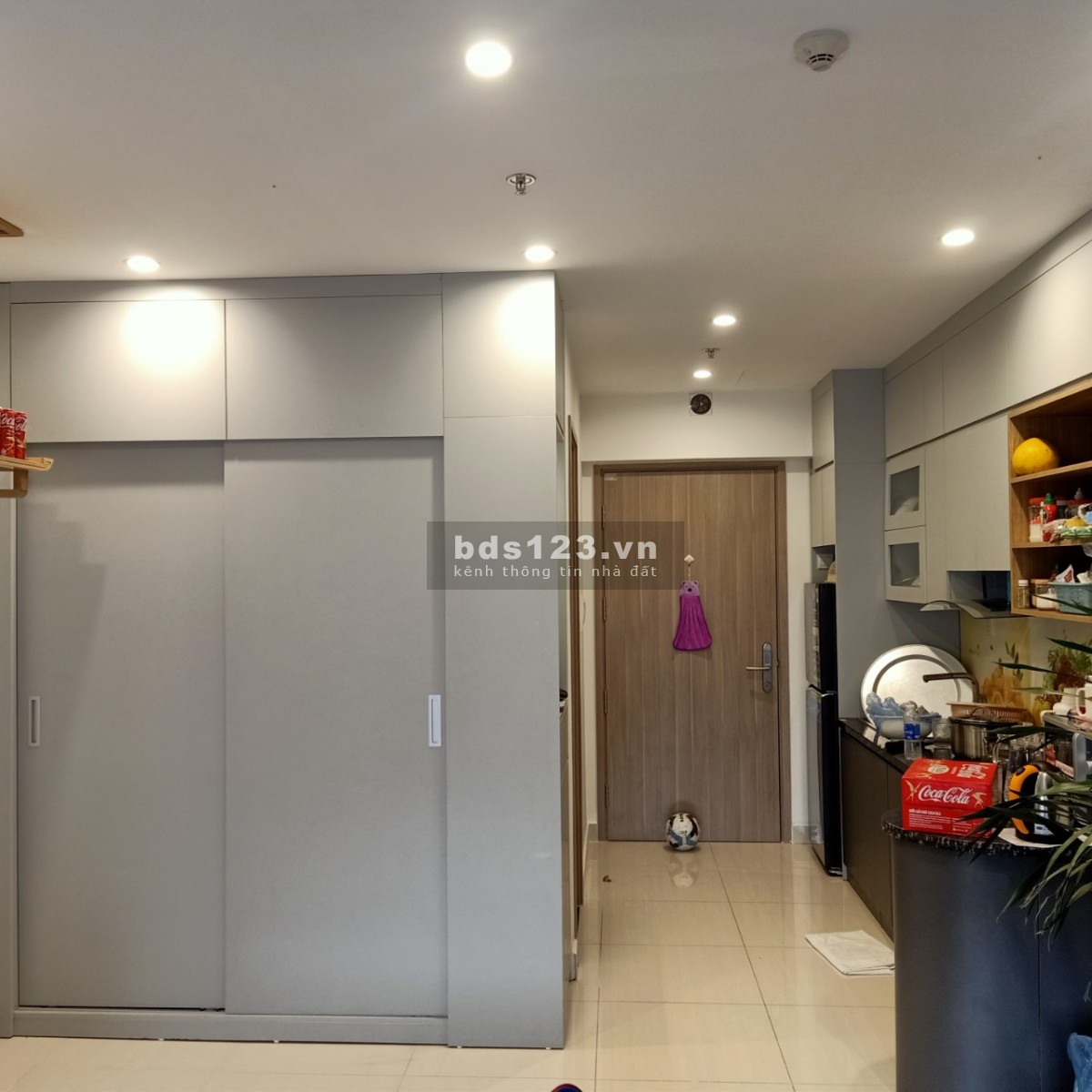 Cần sang nhượng gấp căn Studio full nội thất khu S1 - Vinhome Smart City, giá chỉ 1.69 tỷ, bao phí