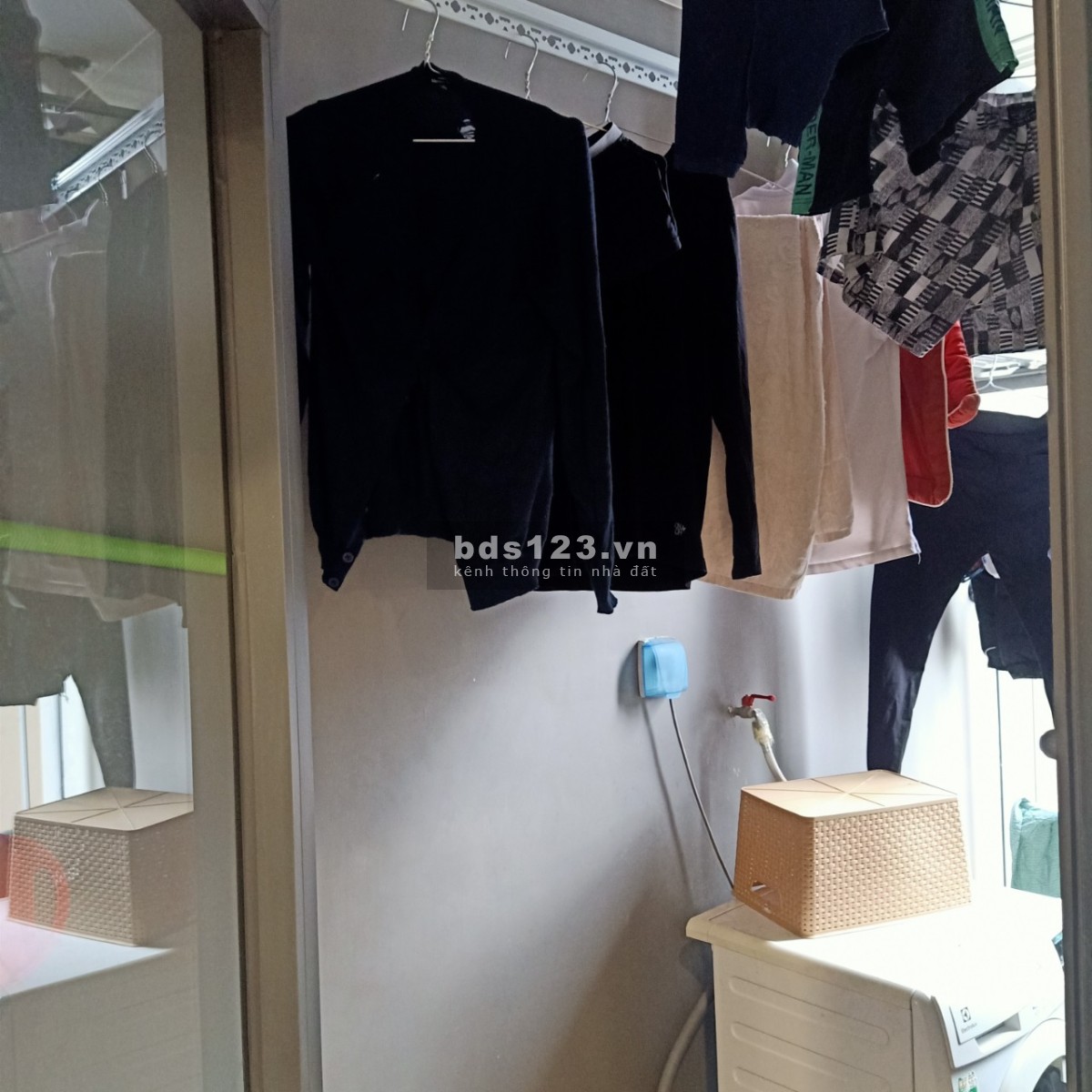 Cần sang nhượng gấp căn Studio full nội thất khu S1 - Vinhome Smart City, giá chỉ 1.69 tỷ, bao phí