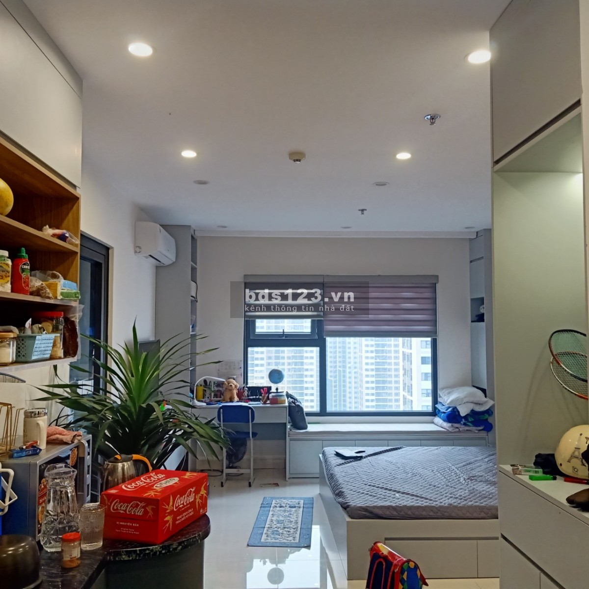 Cần sang nhượng gấp căn Studio full nội thất khu S1 - Vinhome Smart City, giá chỉ 1.69 tỷ, bao phí