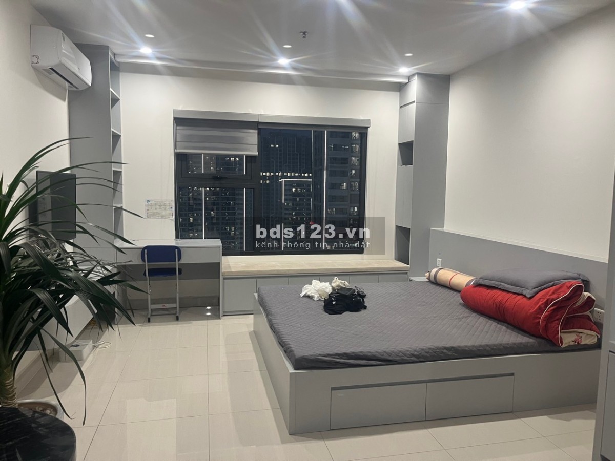 Cần sang nhượng gấp căn Studio full nội thất khu S1 - Vinhome Smart City, giá chỉ 1.69 tỷ, bao phí