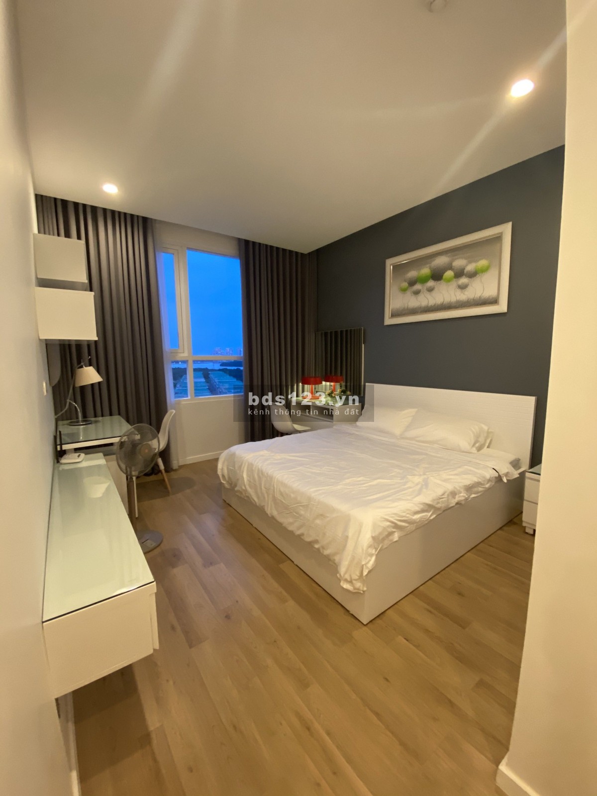 Cho thuê 2PN Sarimi nội thất cao cấp - View công viên