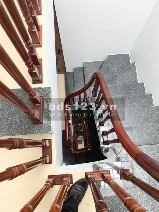 Bán gần Trường Đại Nam 34M, 5 tầng, mặt tiền gần 4M, lô góc, ô tô 5M, nhỉnh 3 tỷ