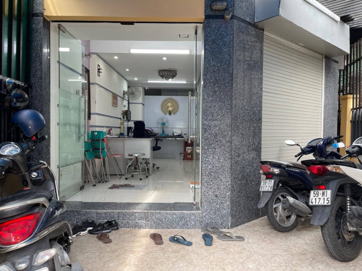 Bán nhà mặt tiền quận 11, đường Lò Siêu, 40m2, 6 tầng, 9.5 tỷ