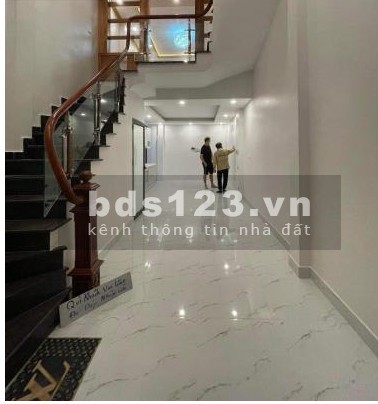Bán 3 căn nhà mới xây Tứ Hiệp, Văn Điển, TT Thanh Trì, 40m2, 5 tầng, 3,9 tỷ.
