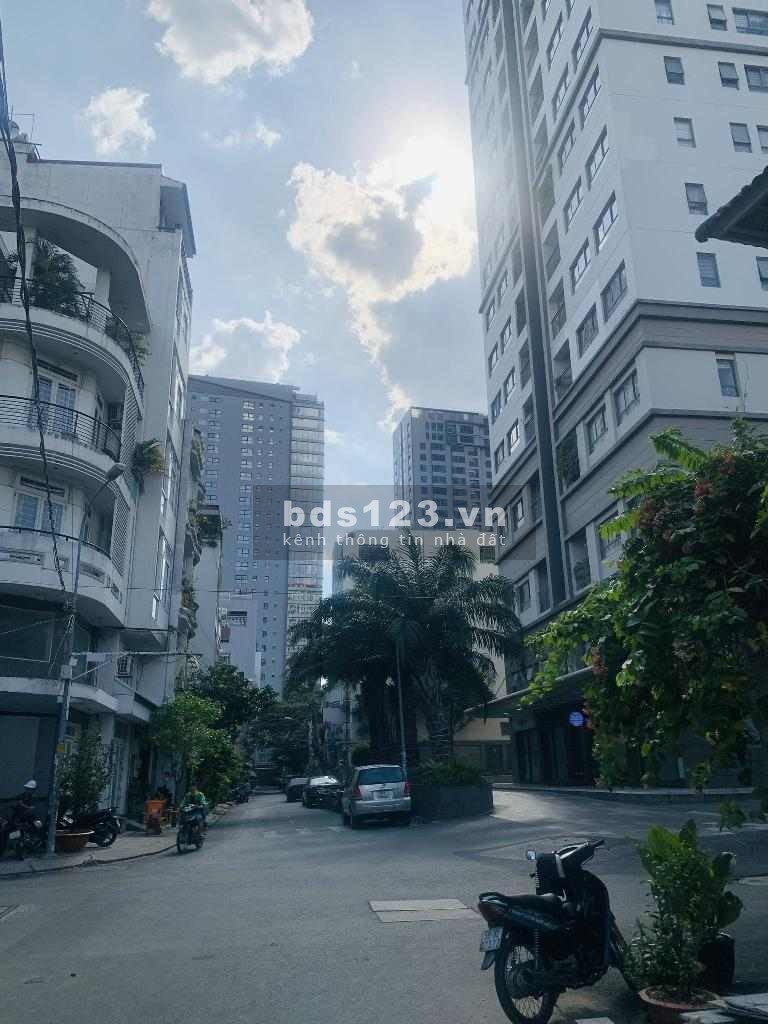 Bán nhà hẻm xe tải - Phường 25, quận Bình Thạnh - 37m2 - Giá 5.x tỷ