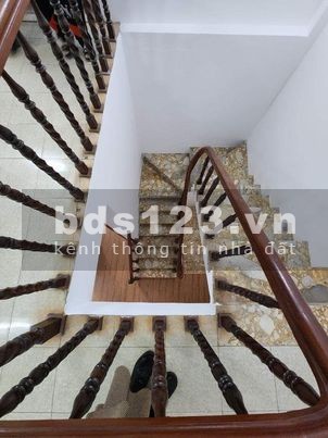 Cần bán nhà ngõ 826 phố Trương Định, Hoàng Mai, diện tích 40m2, 5 tầng, 3.9 tỷ.