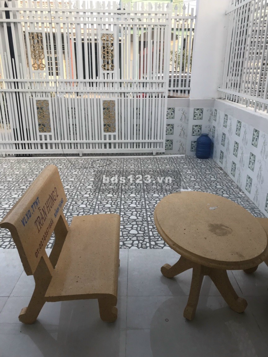 Nhà Gò Công Đông Tiền Giang, mặt tiền đường nhựa xã Tân Đông, 236m2 4PN sổ hồng, giá rẻ 1.6 tỷ