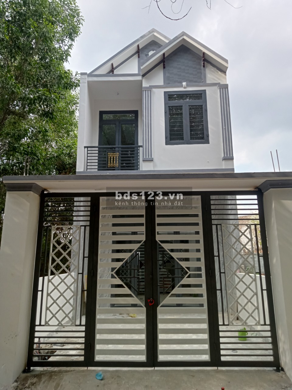 Bán nhà mới xây 1 trệt 1 lầu trung tâm Biên Hòa