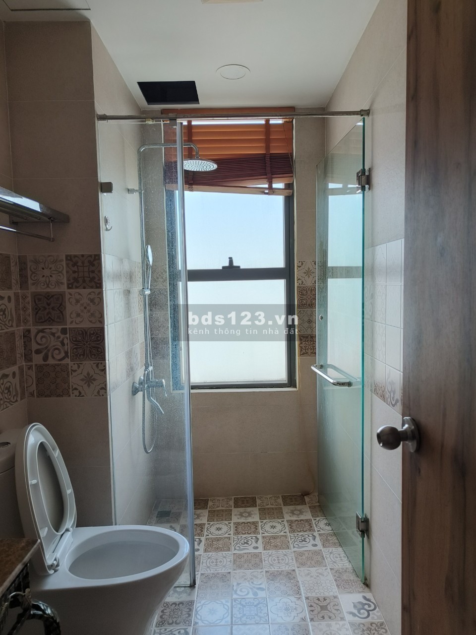 Cần bán gấp căn hộ chung cư Kingston, Phú Nhuận, 124m2, 3PN, 3WC, giá 7.5 tỷ. LH: 0377269969 Dưỡng