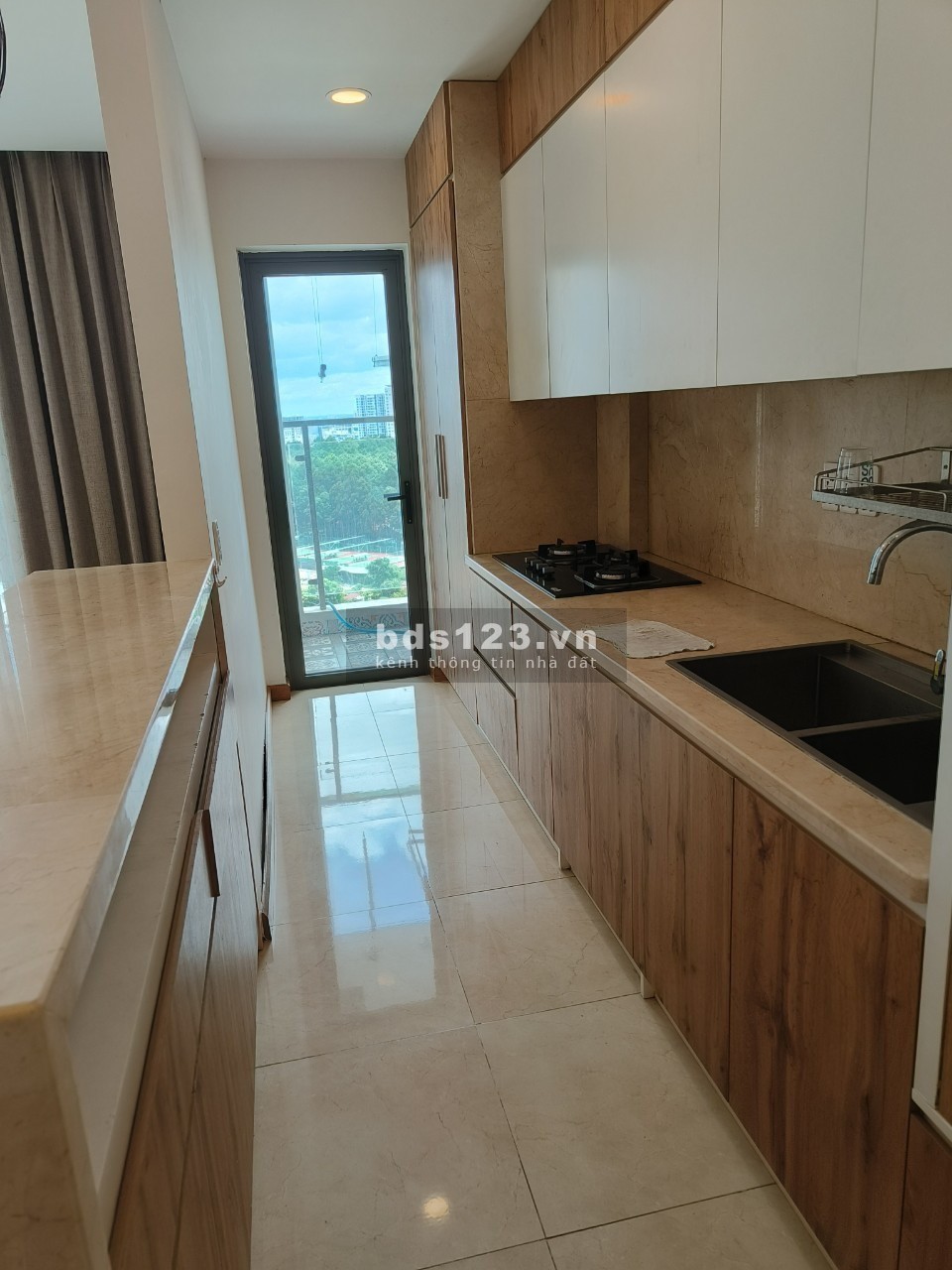 Cần bán gấp căn hộ chung cư Kingston, Phú Nhuận, 124m2, 3PN, 3WC, giá 7.5 tỷ. LH: 0377269969 Dưỡng