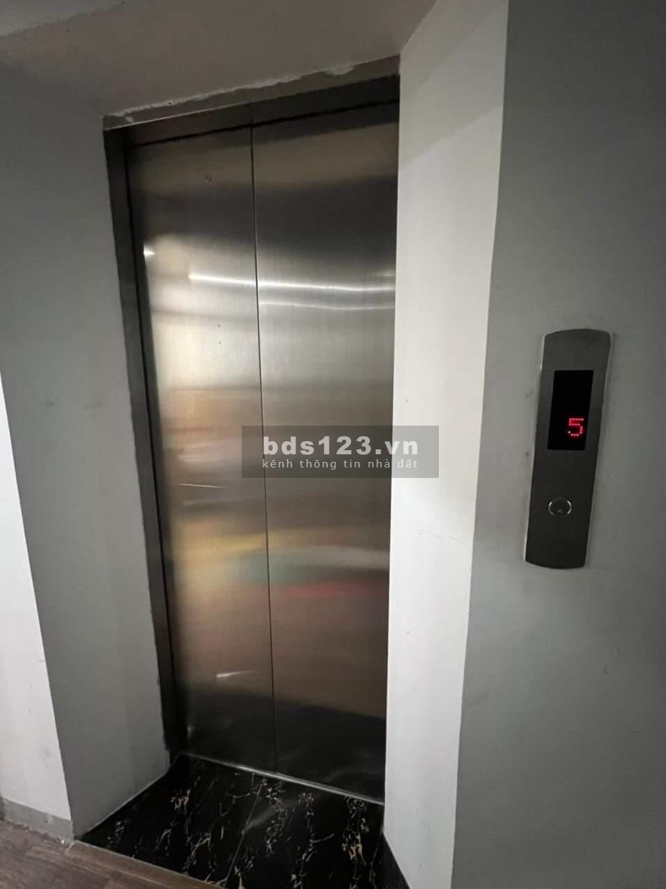 Bán nhà Đình Thôn 5 tầng thang máy ngõ rộng oto đỗ cửa giá 9.5 tỷ