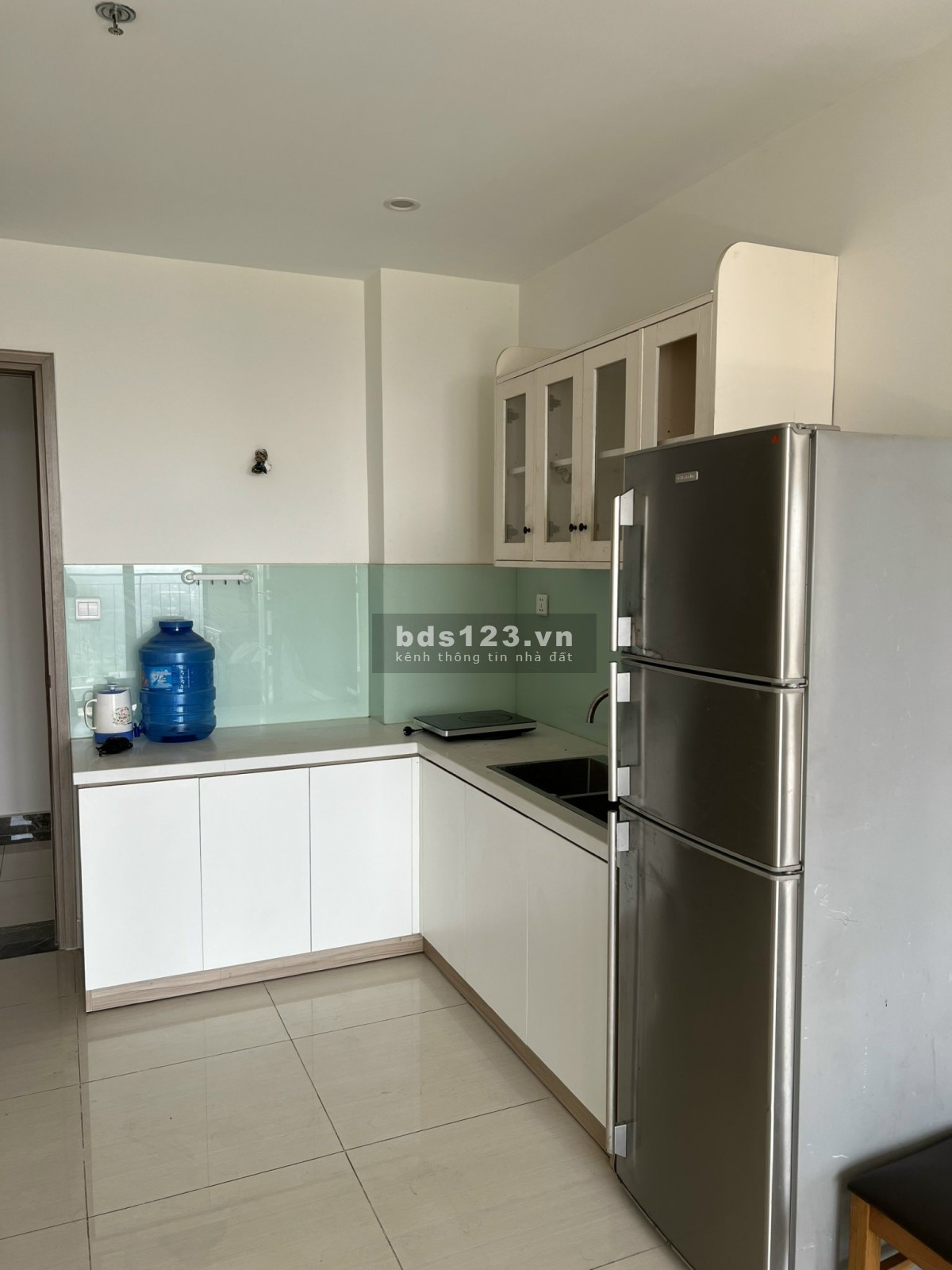 Cho thuê căn hộ 2PN 1WC nhiều nội thất giá chỉ 6,5 triệu tại Vinhomes Quận 9