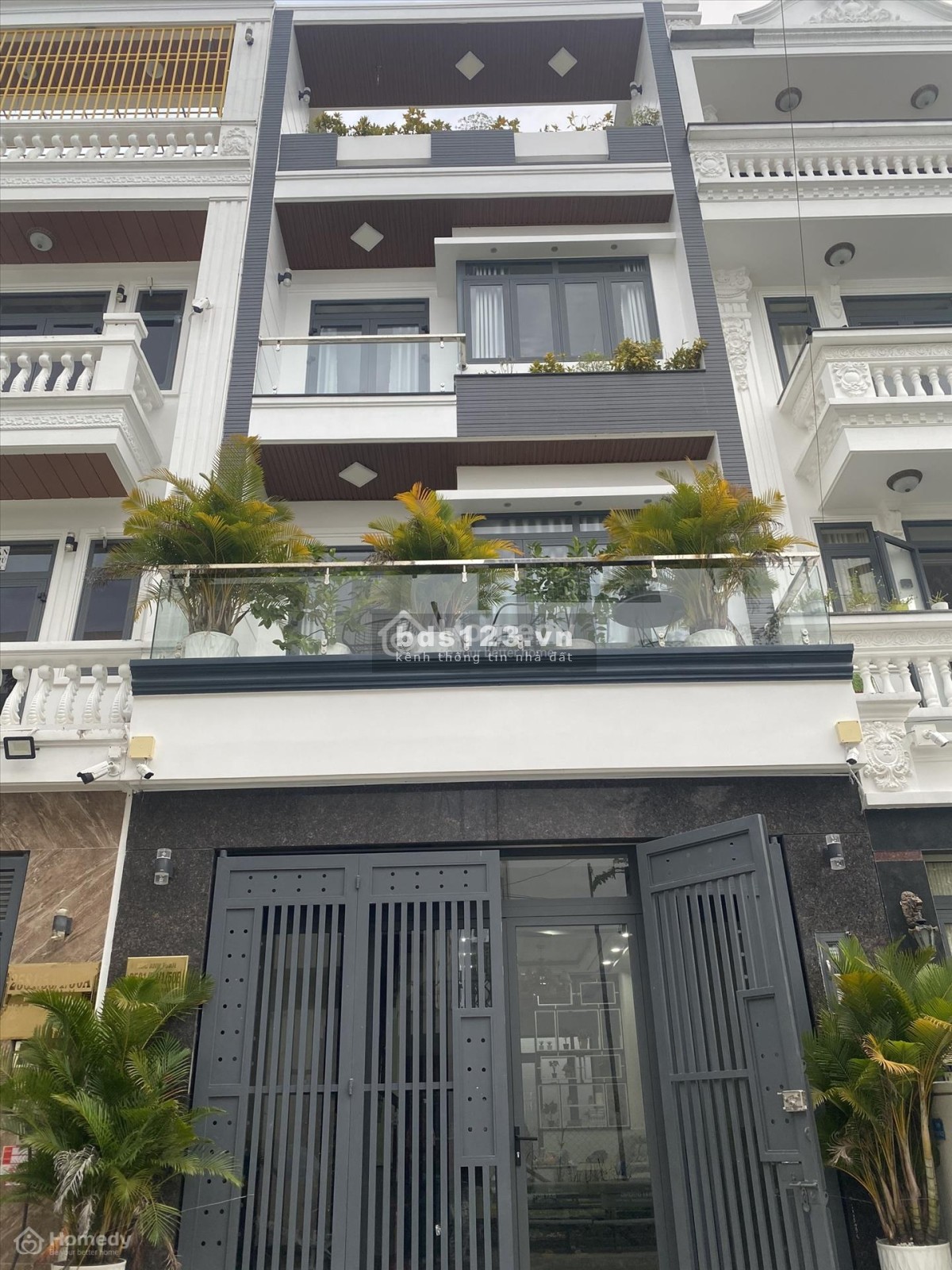 Cho thuê nhà mặt tiền 3 lầu giá chỉ 55 triệu, đường Nguyễn Đình Chiểu, Phường 5, Quận 3