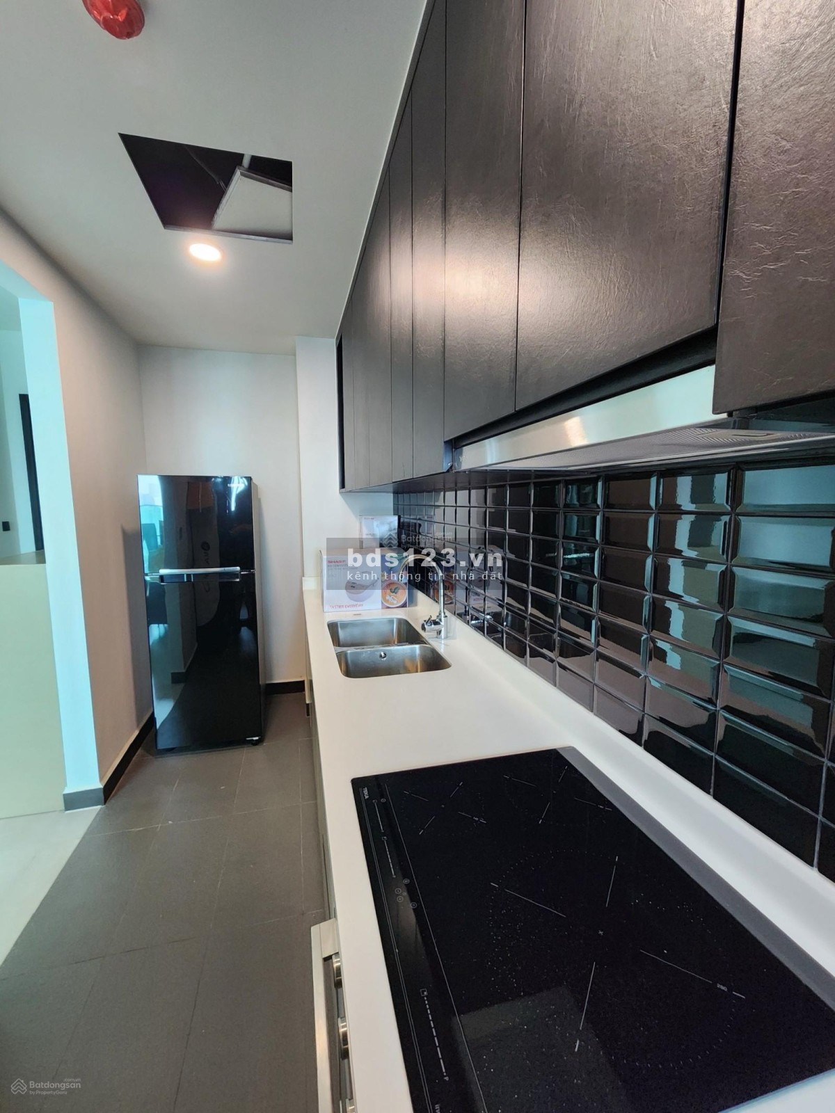 Cho thuê nhà mặt tiền 3 lầu giá chỉ 55 triệu, đường Nguyễn Đình Chiểu, Phường 5, Quận 3