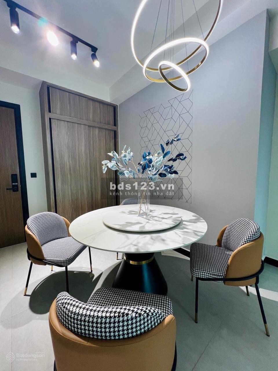 Cho thuê nhà mặt tiền 3 lầu giá chỉ 55 triệu, đường Nguyễn Đình Chiểu, Phường 5, Quận 3