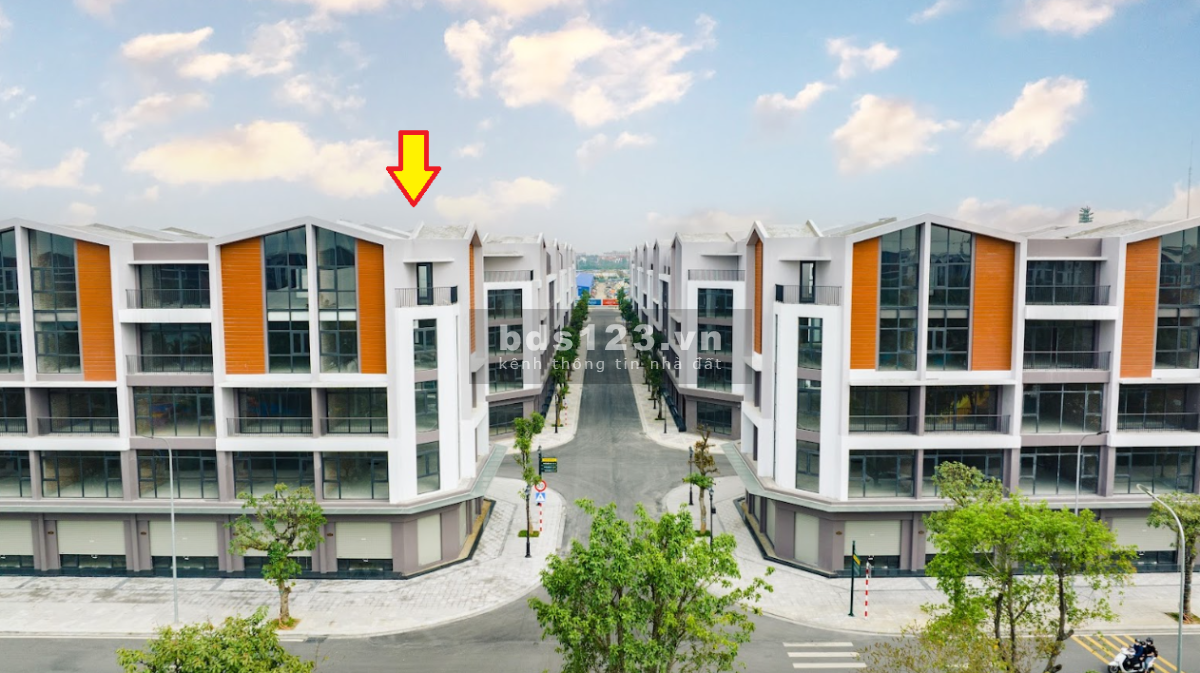 Duy nhất 1 căn liền kề góc khu Phố Biển áp Grand World, đường lớn, 124m2, giá Sock 16 tỷ, 0889749555
