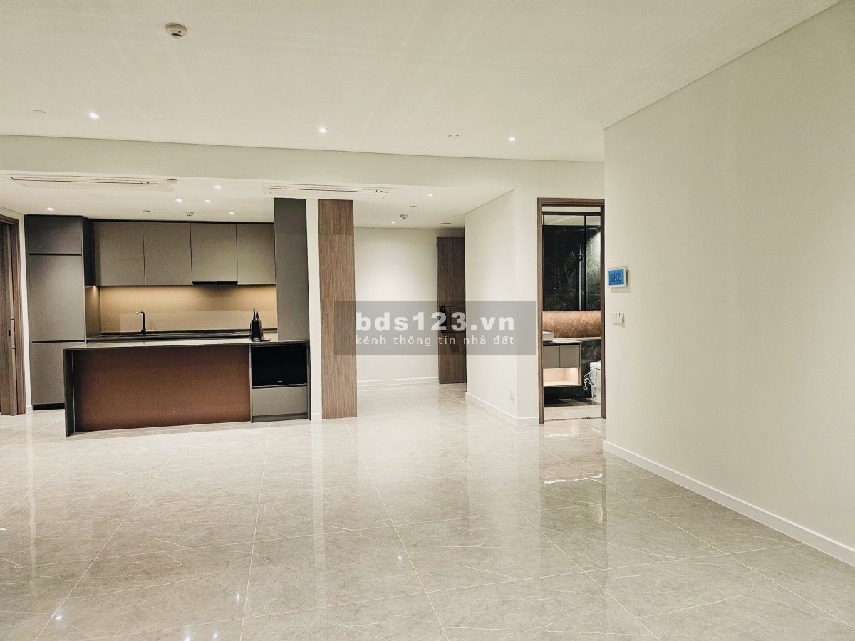 Cho thuê căn hộ 4 phòng ngủ Opera Residence Metropole