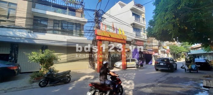 Nhà bán thuộc ngõ 10 Thanh Lãm, 5 tầng nhà đẹp, dưới 3 tỷ