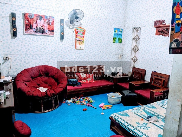 Bán đất tặng nhà, ngõ ô tô, mặt tiền 6.2m, giá chỉ 6.2 tỷ