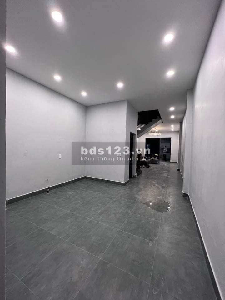 Có 4.799 tỷ mua được nhà TCH 10, Q12, 4X29M, SHR, 2 tầng, khu đồng bộ an ninh