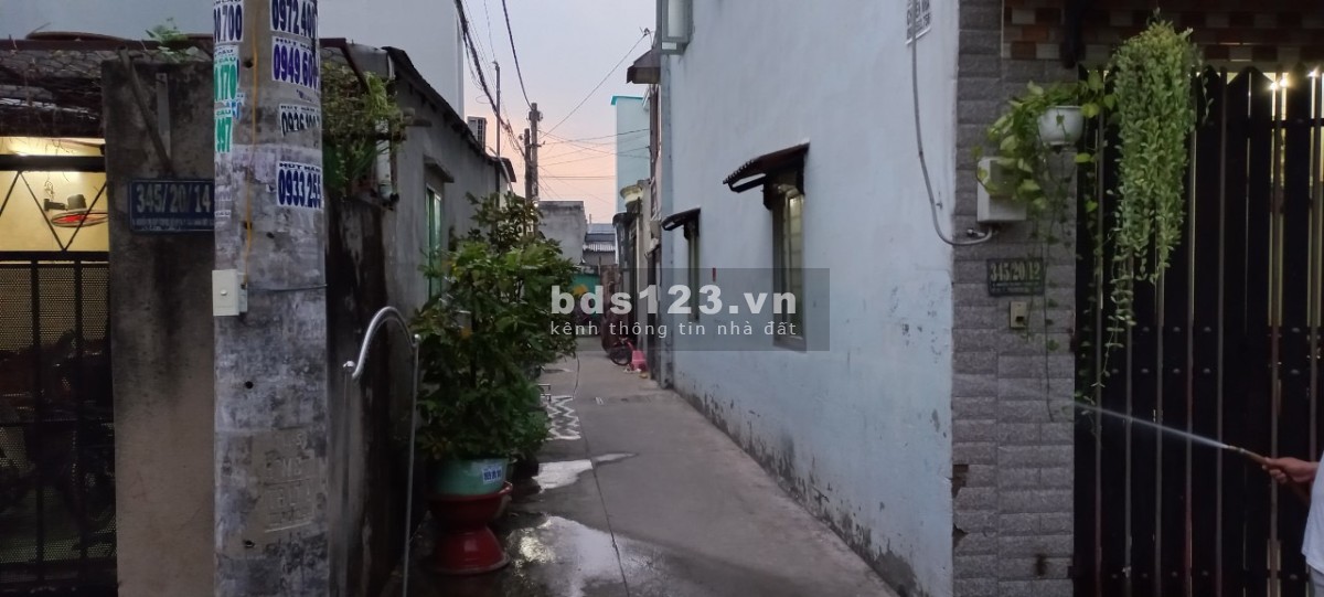 Bán nhà gần ngã 4 Nguyễn Ảnh Thủ cắt đường Nguyễn Thị Búp Q12