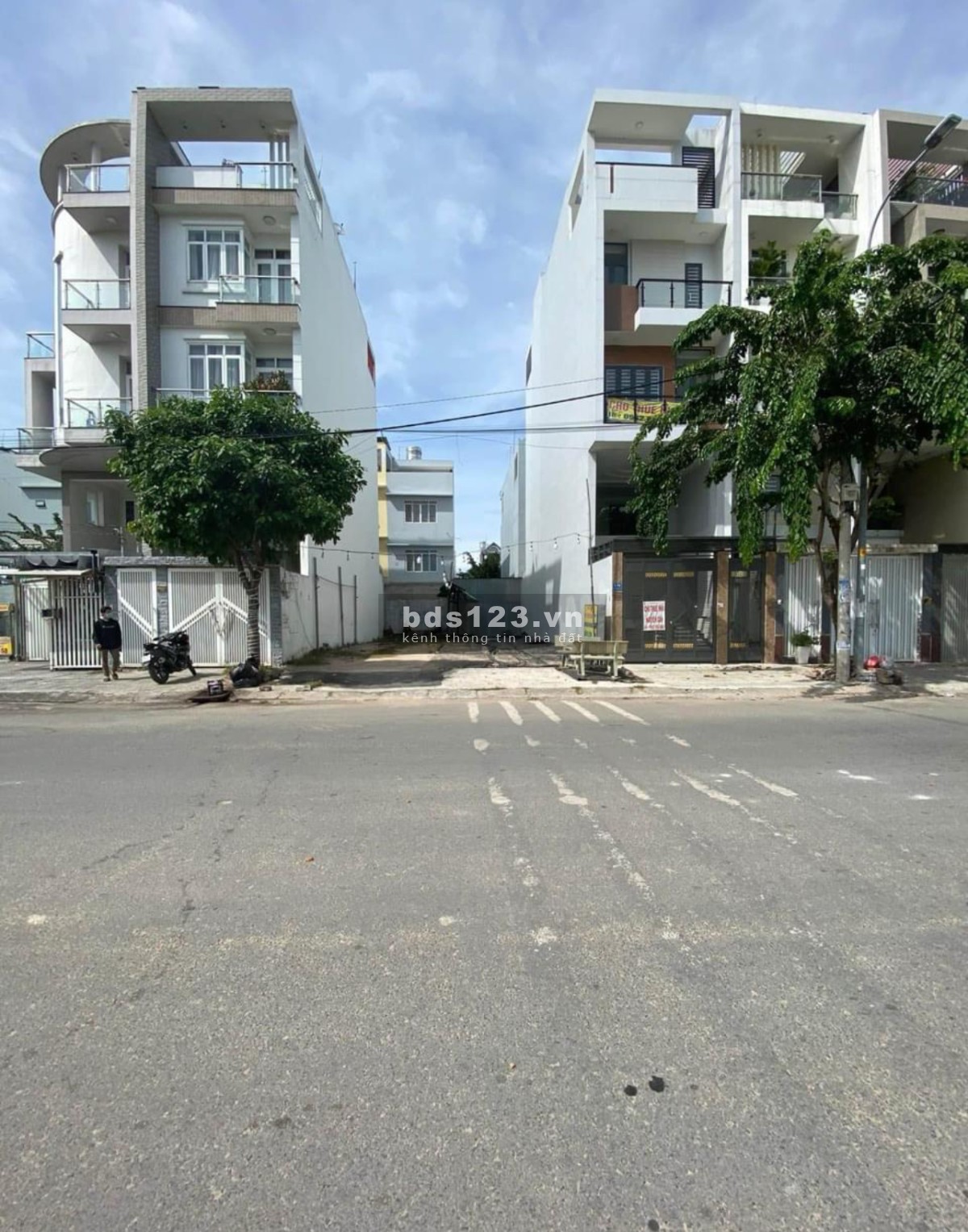 Cực đẹp lô đất 5x20 =100m2 thuộc KDC Bình Hưng TPHCM