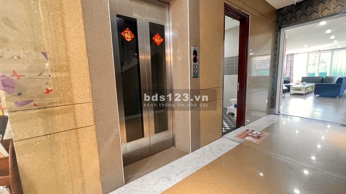 Chính chủ cần bán nhà 671.6 Nguyễn Kiệm, Phú Nhuận. Full nội thất cao cấp, thang máy 6 tầng, 59 tỷ