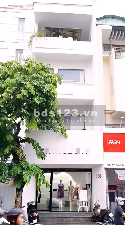 Nhà mặt tiền khu kinh doanh sầm uất, đường Nguyễn Đình Chiểu, P5 Quận 3, ngang gần 5m Giá 60tr/th