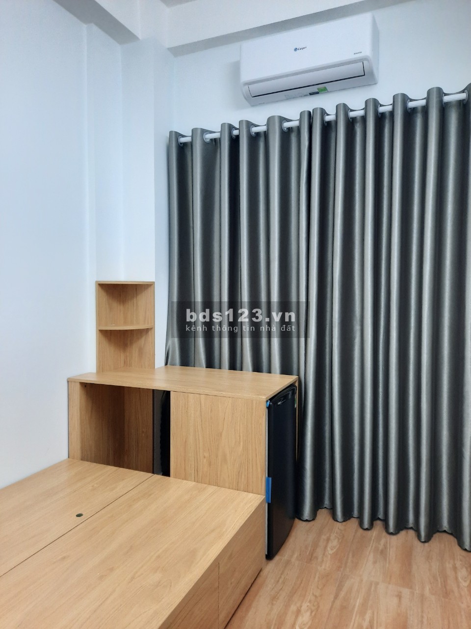 Cần cho thuê phòng ban công view Lanmark 81 Võ Oanh Bình Thạnh