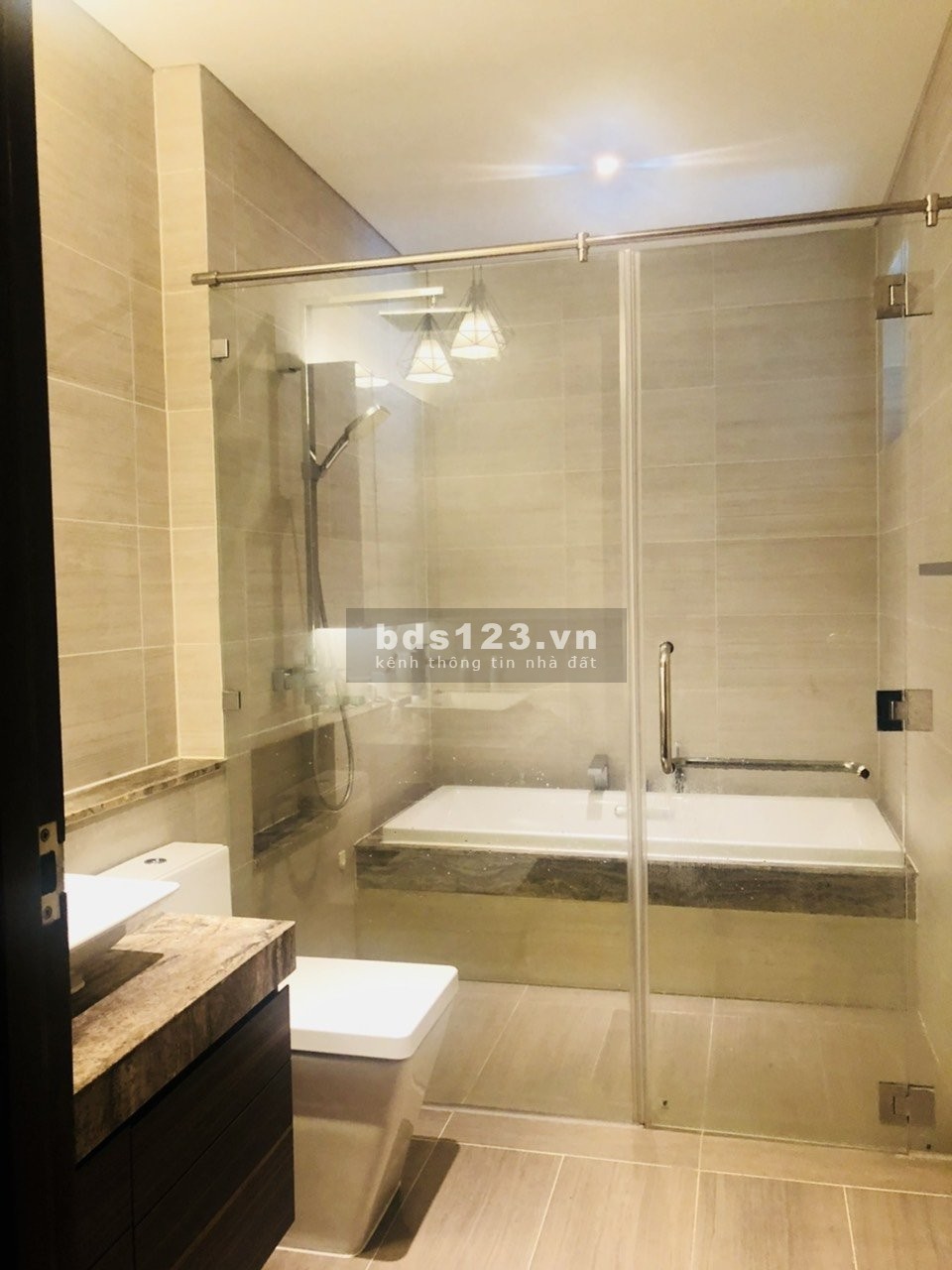 Bán căn hộ Sarica 3PN rẻ nhất thị trường 142m2.