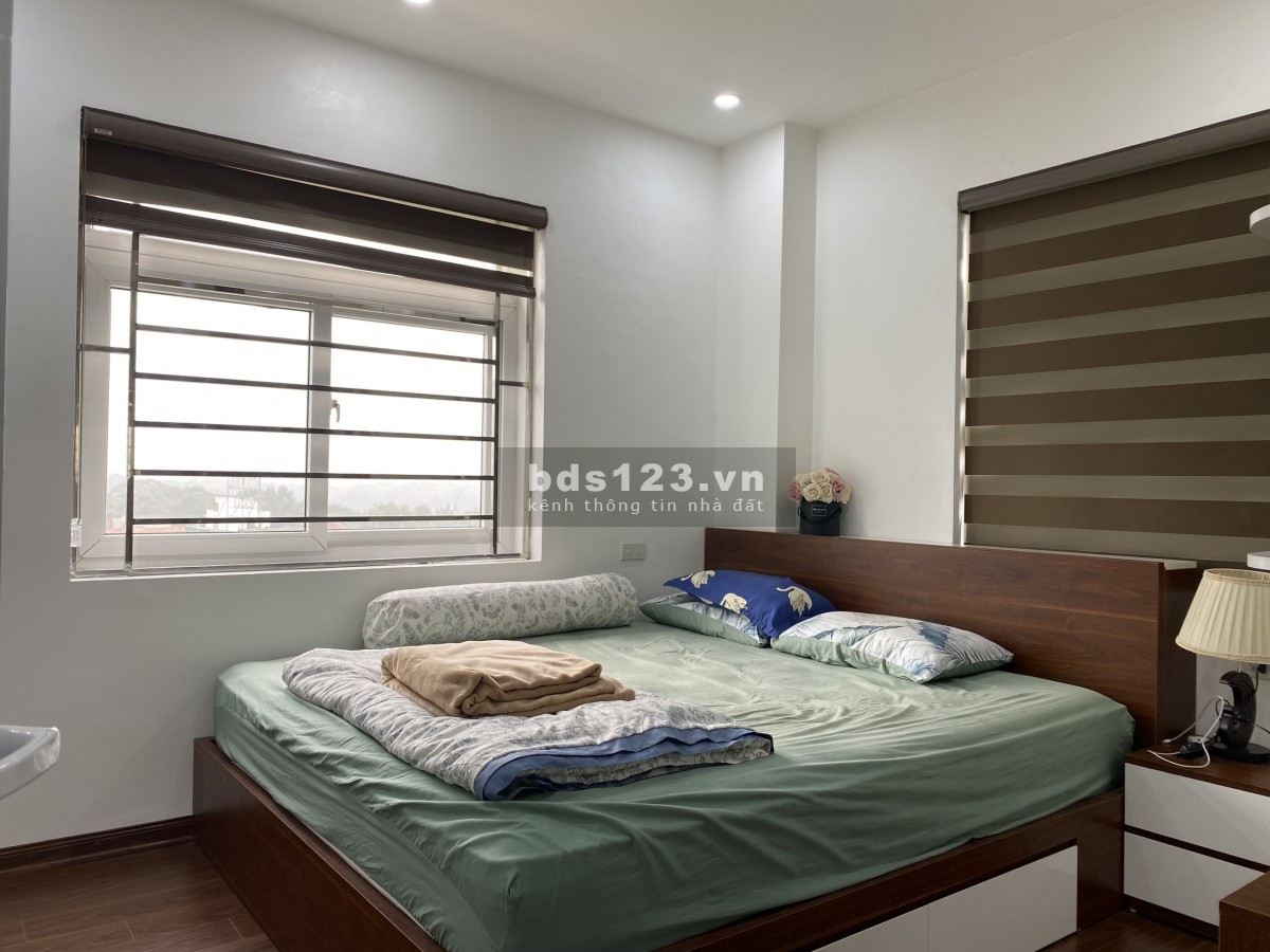Chính chủ bán CC Nơ 1B Bán đảo Linh Đàm 3PN 87m lô góc tầng cao full nội thất 4tỷ LH: 0904788156