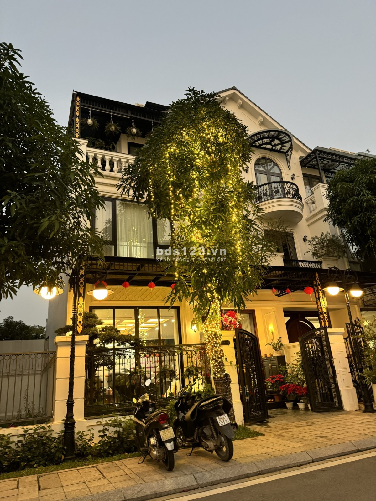 Biệt thự Ngọc Trai 34.8 tỷ view công viên full nội thất cao cấp tại Vin Gia Lâm (0985941715 Mr Hùng)