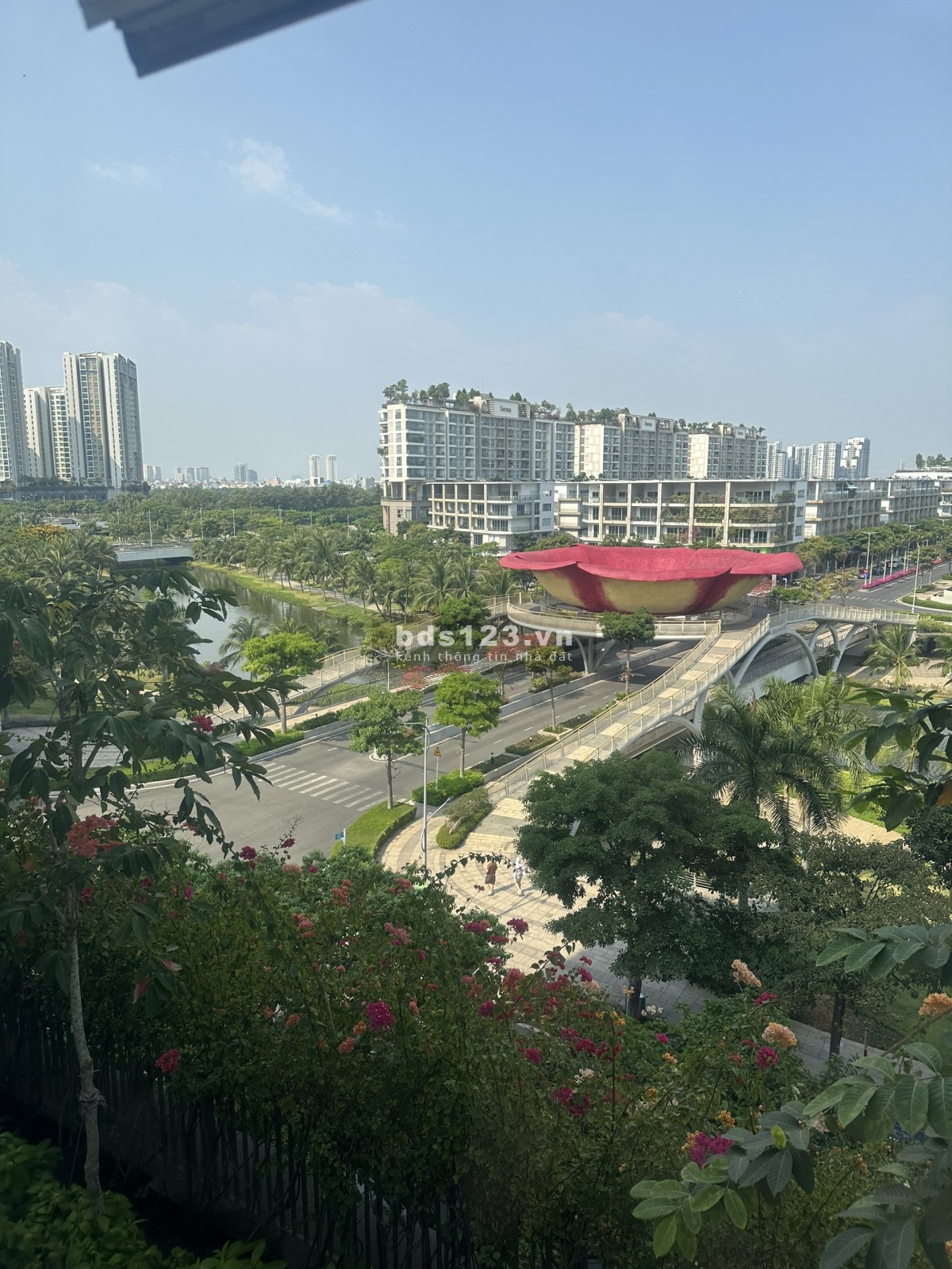 Cần bán căn hộ Sarimi view đẹp, giá bán 9.3 tỷ