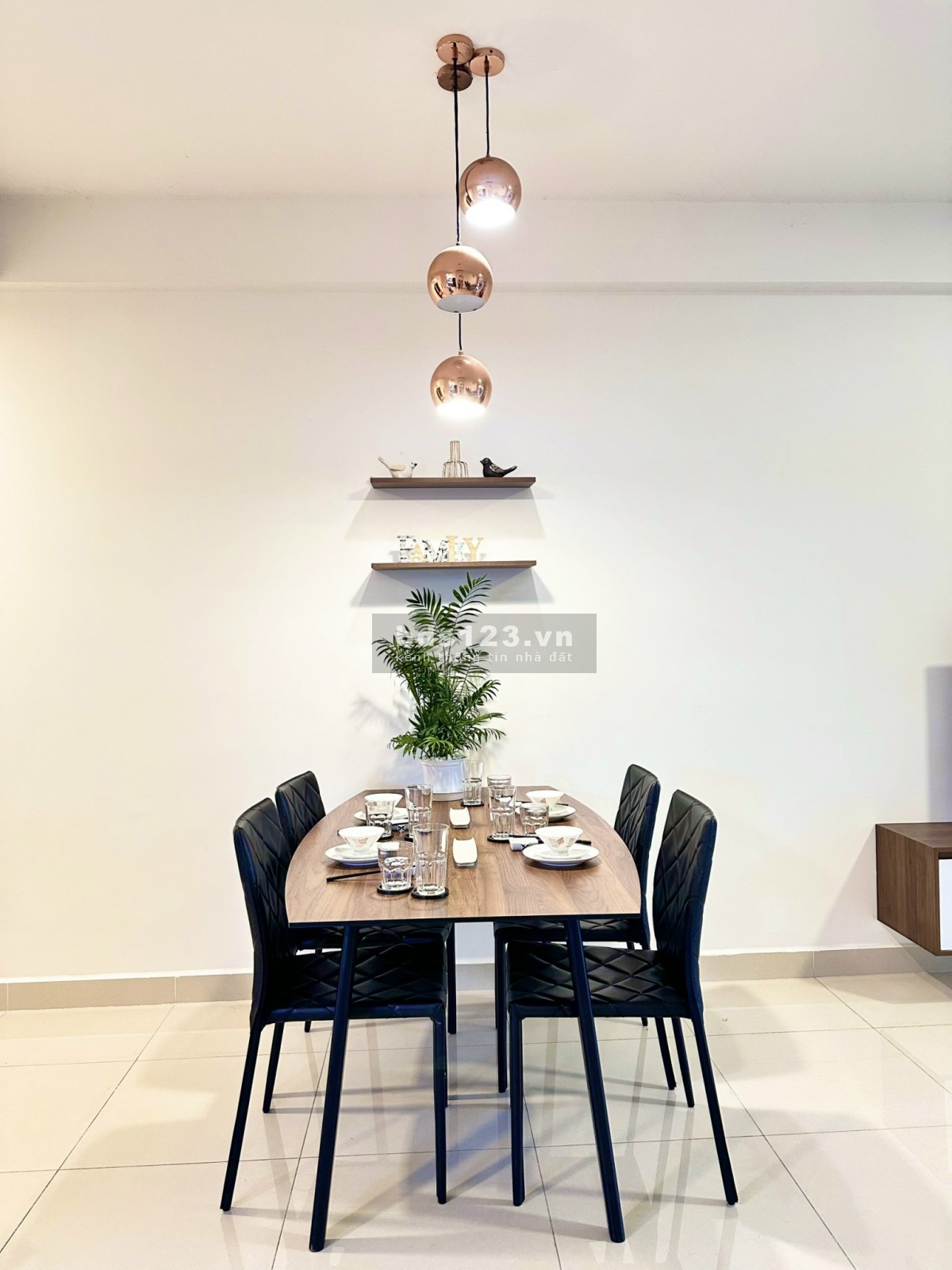 Báncăn hộ 3pn The Sun Avenue, Quận 2, có nội thất, giá siêu tốt