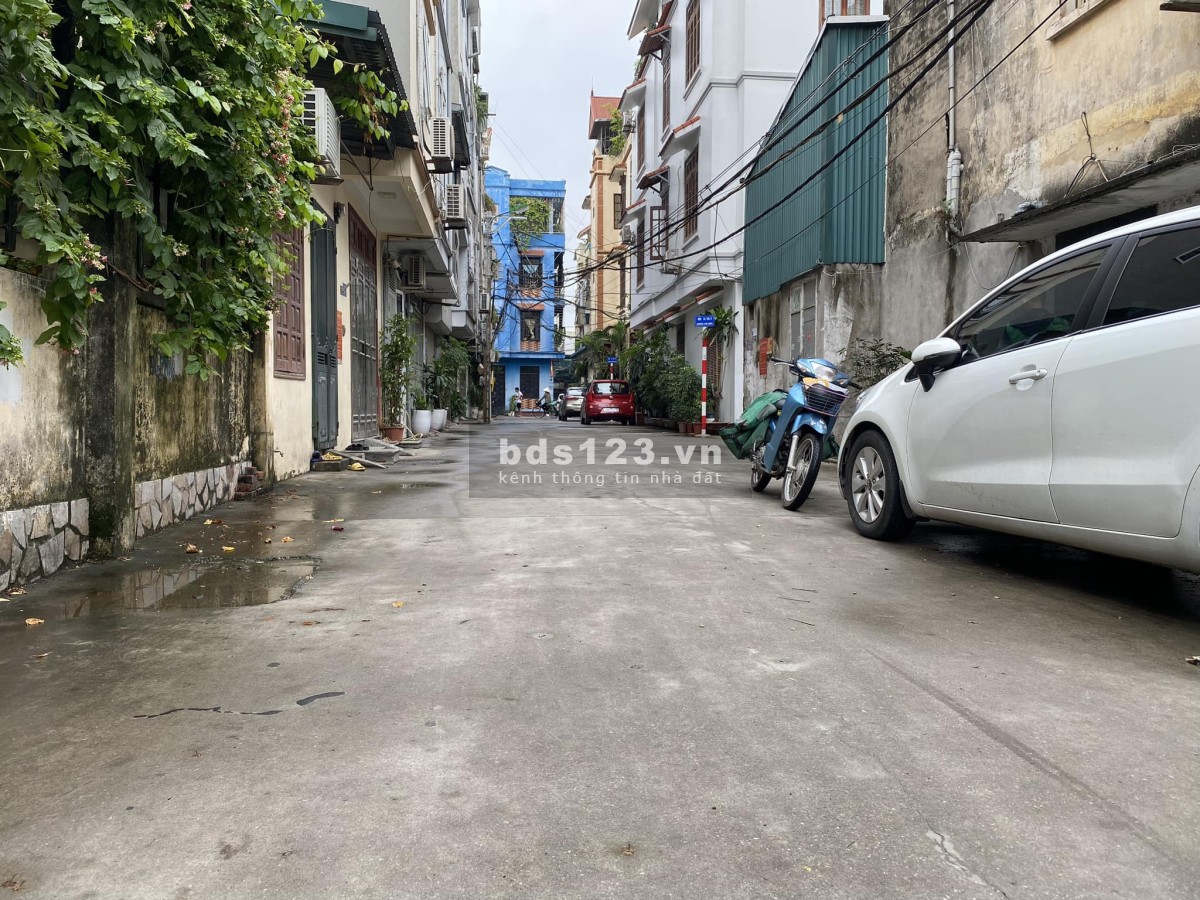 Đất đẹp Phú Diễn lô góc kinh doanh sổ vuông 47M2 giá 5.8 tỷ, bán gấp