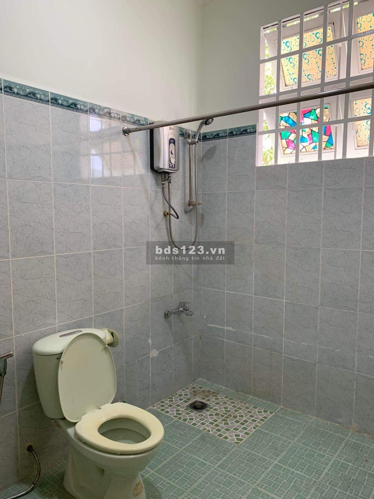 Biệt thự 150m2, 3pn sân rộng, sẵn máy lạnh. Mặt tiền khu dân cư yên tĩnh