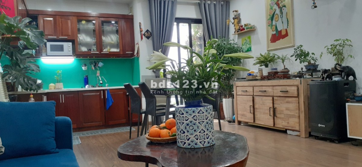 Chính chủ cần bán căn hộ 2PN, 2vs chung cư 137 Nguyễn Ngọc Vũ
