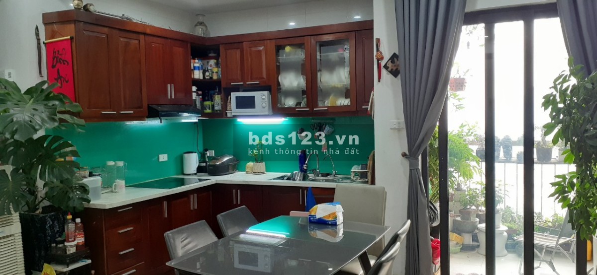 Chính chủ cần bán căn hộ 2PN, 2vs chung cư 137 Nguyễn Ngọc Vũ