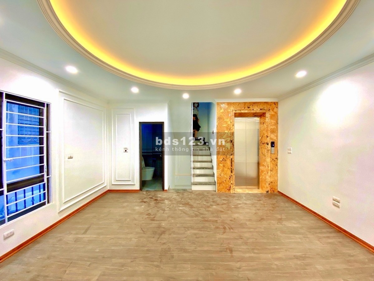 Bán nhà Khương Đình, Thanh Xuân, diện tích 40MX6, MT 4.8M, nhỉnh 6 tỷ, thang máy, 2 thoáng