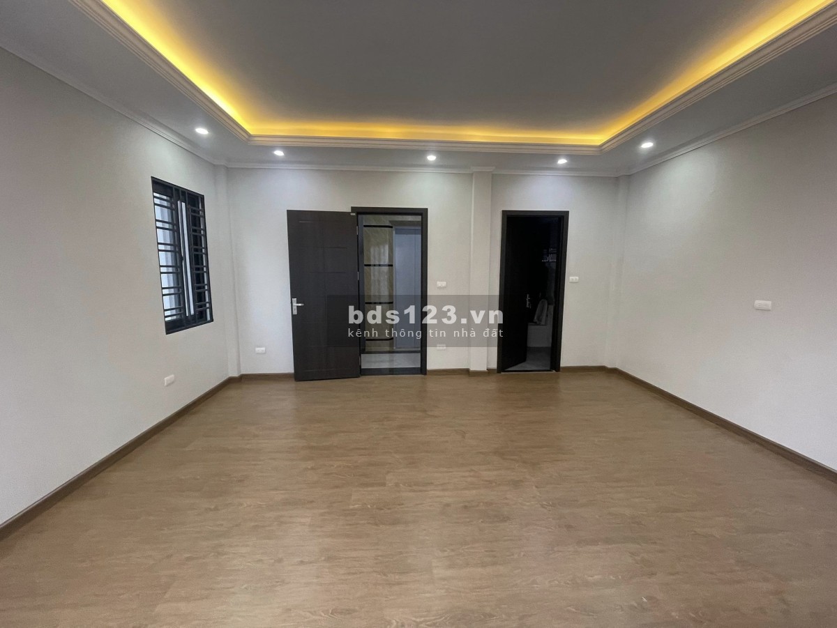 Cần bán nhà ngõ 151 Nguyễn Đức Cảnh