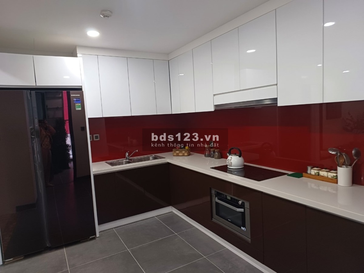 Paragon Cầu Giấy. Vàng trong vàng. Trả: 2,1 tỷ ở ngay. ~100m2. Góc. 18th lãi 0%. Cho thuê: ~25tr/th