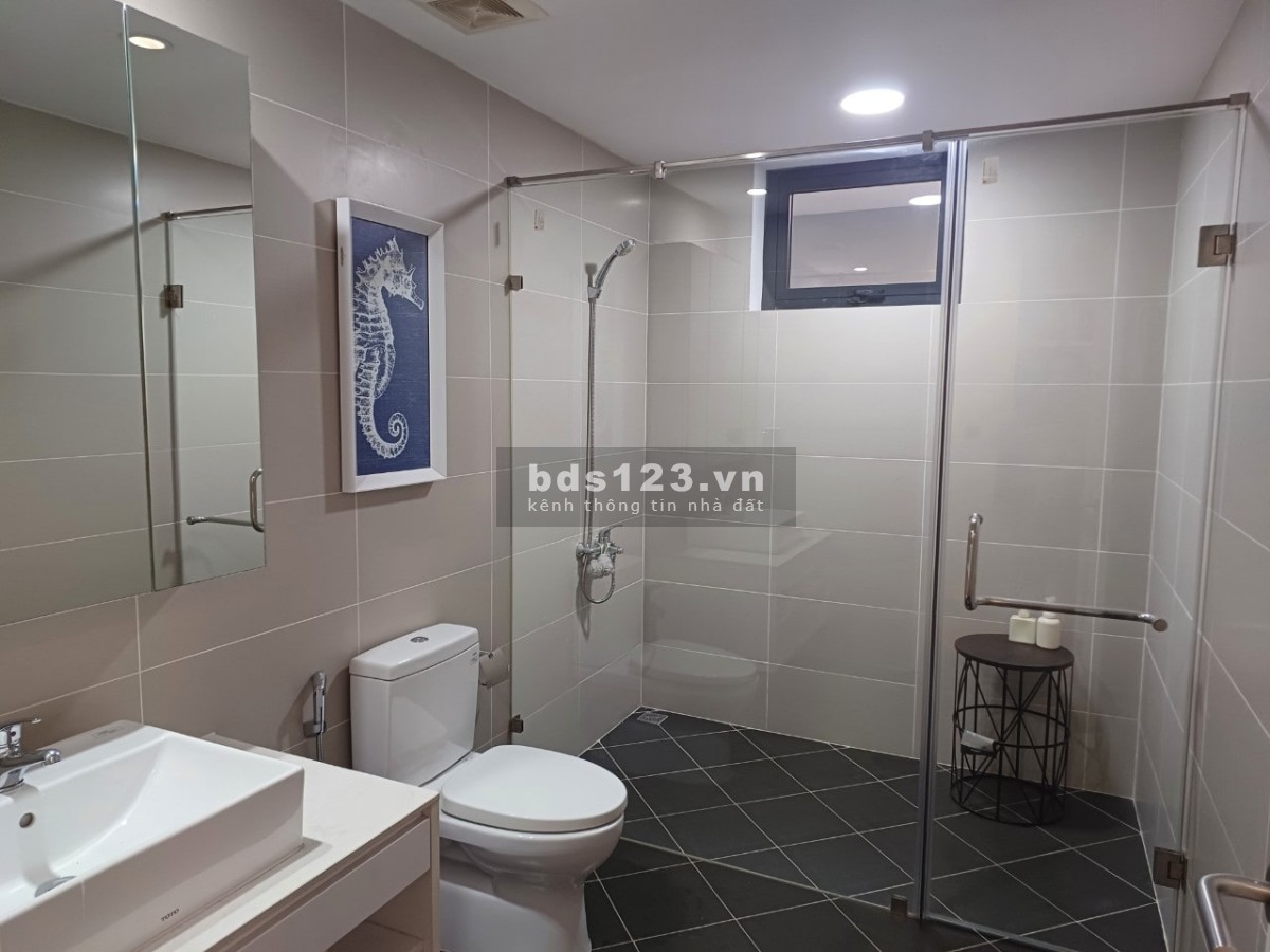 Paragon Cầu Giấy. Vàng trong vàng. Trả: 2,1 tỷ ở ngay. ~100m2. Góc. 18th lãi 0%. Cho thuê: ~25tr/th