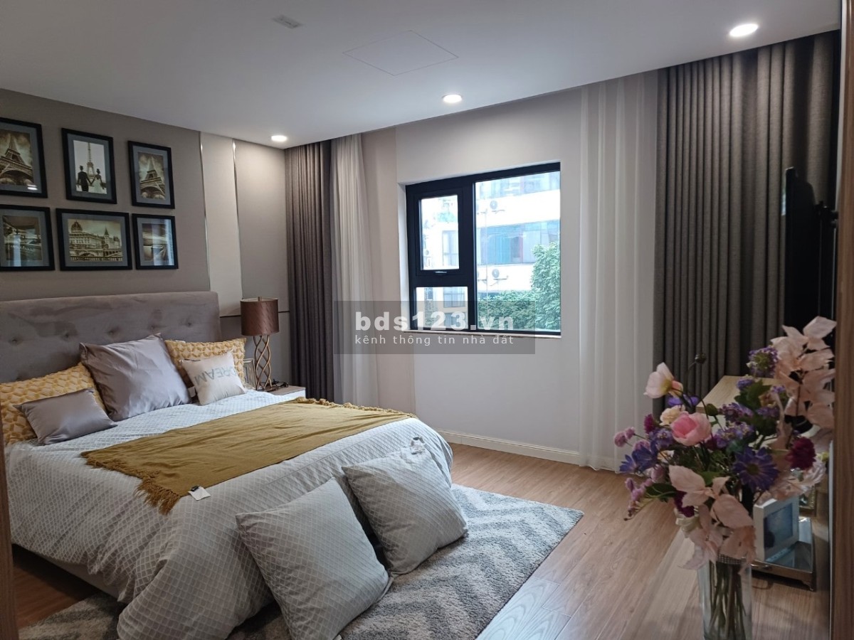 Paragon Cầu Giấy. Vàng trong vàng. Trả: 2,1 tỷ ở ngay. ~100m2. Góc. 18th lãi 0%. Cho thuê: ~25tr/th