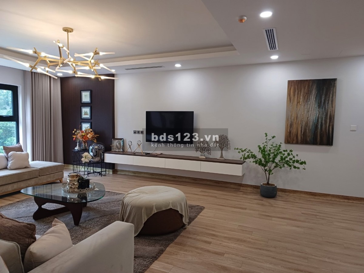 Paragon Cầu Giấy. Vàng trong vàng. Trả: 2,1 tỷ ở ngay. ~100m2. Góc. 18th lãi 0%. Cho thuê: ~25tr/th